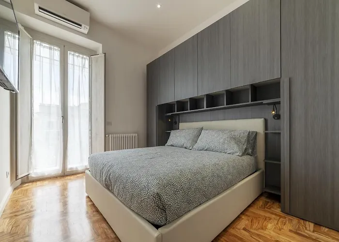 Guesthost - Rione Prati Elegant Apartment With Balcony